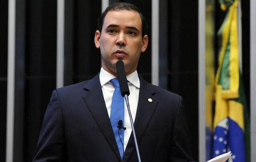 Deputado federal seguirá legislação para acabar com 'puxadores de voto'