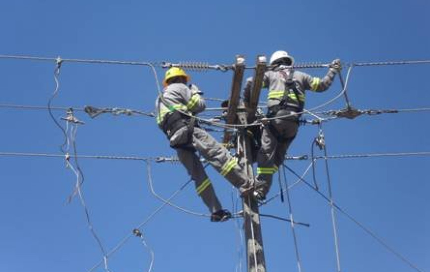 Energia é desligada durante a manutenção