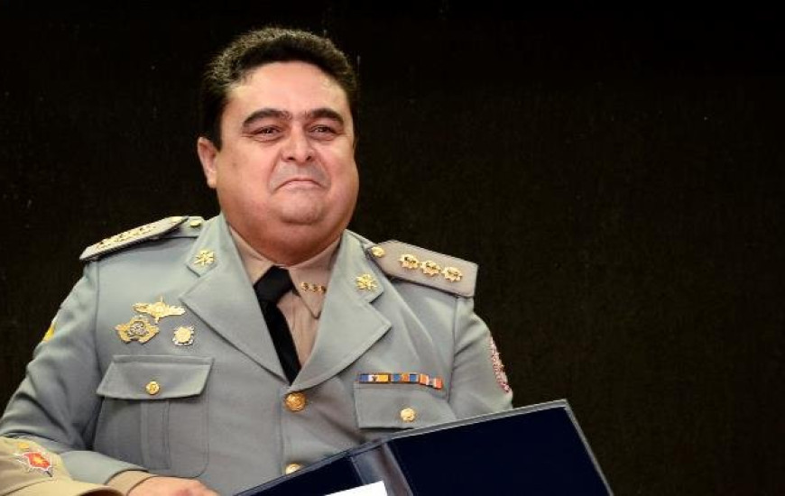 Cel Dodsley Yuri no dia da posse como comandante