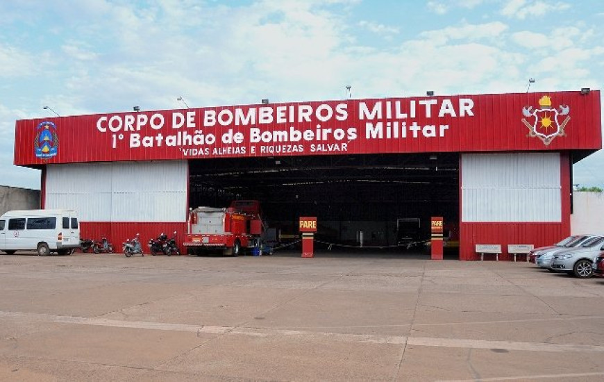 Mais de 10 mil candidatos fazem provas no domingo