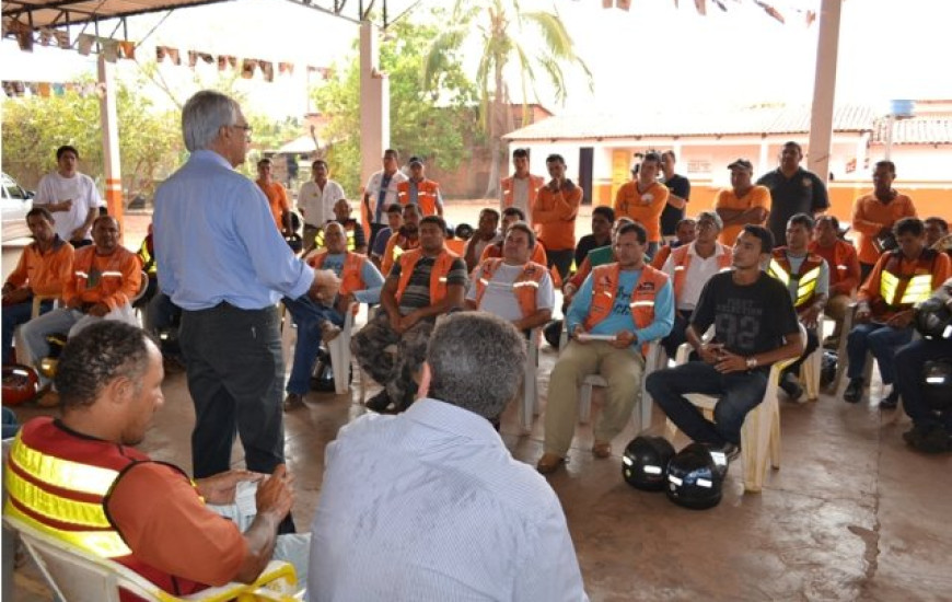 Reunião com mototaxistas