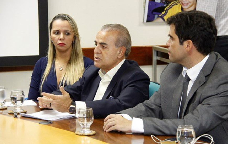 Paulo Mourão reconhece direitos dos educadores