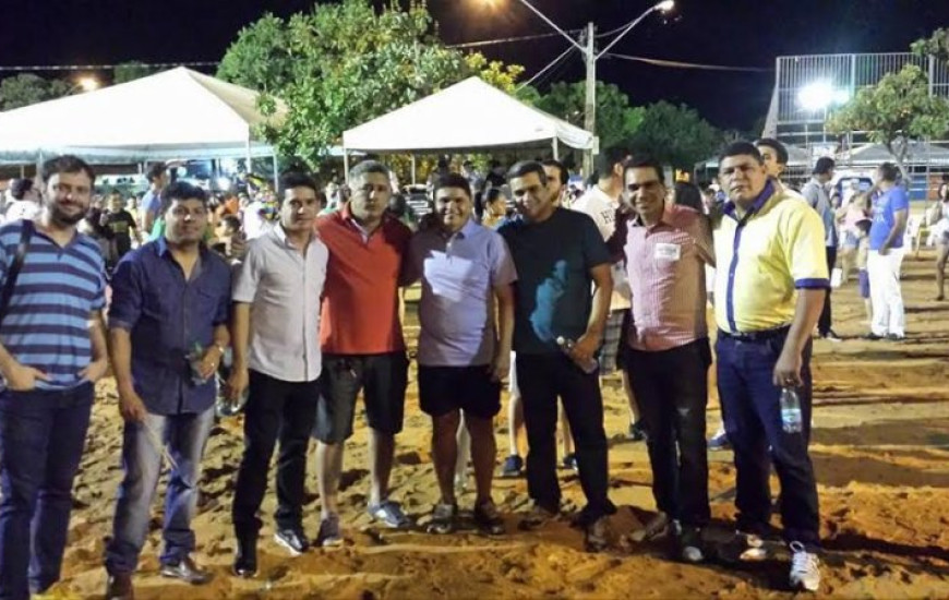 Negreiros visita praias