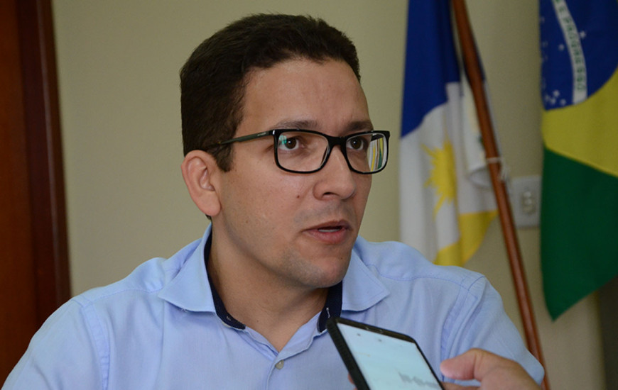 Secretário Geferson Barros explica prorrogação