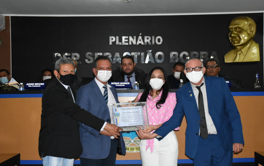 Andrade recebe o título de cidadão miracemense 