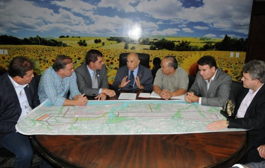 Reunião entre Amastha e Siqueira