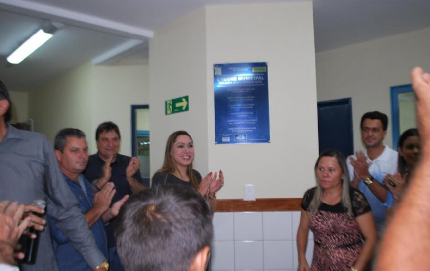 Luana participa de inauguração de creche