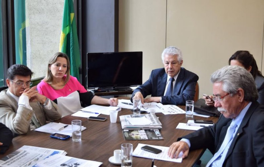 Deputada Federal Dulce Miranda acompanha estudos