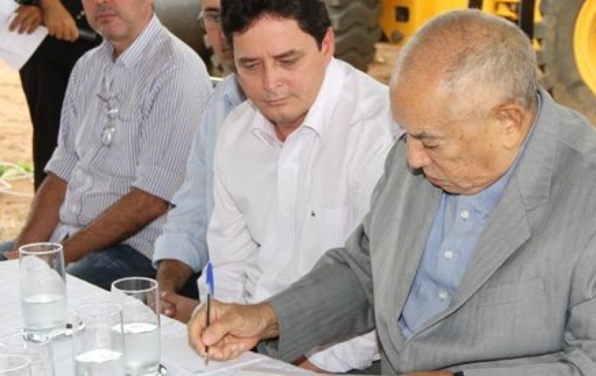 Declaração foi dada durante assinatura de serviço