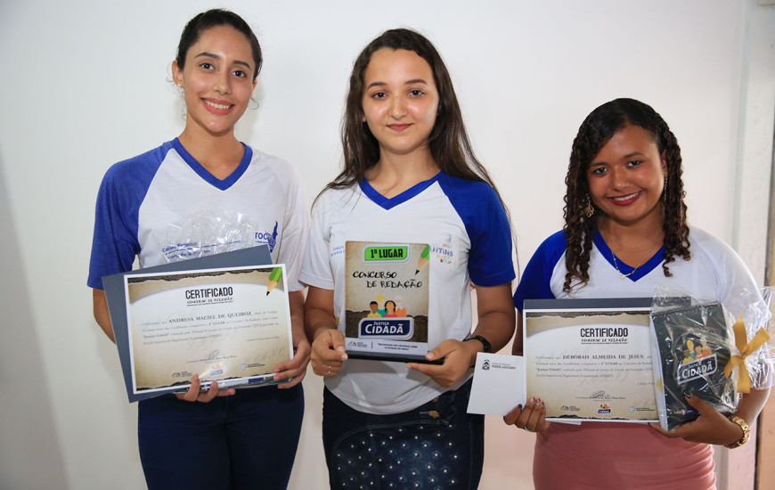  Andressa, Carla Beatriz e Déborah foram premiadas