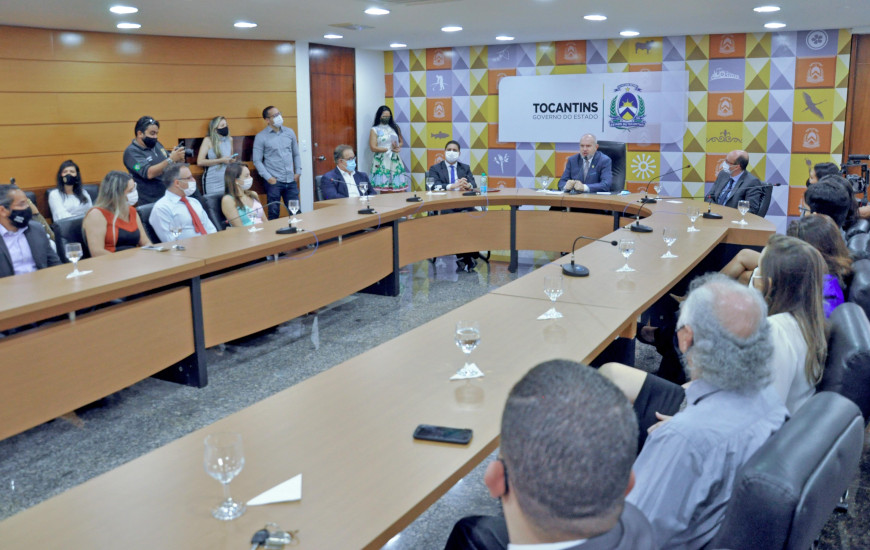 Solenidade de entrega e nomeação foi realizada nesta terça-feira, 13.