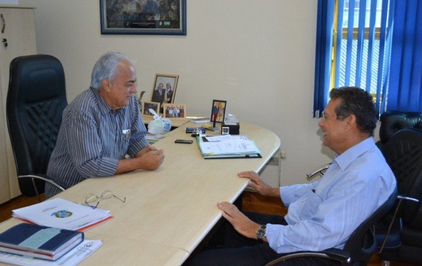 Deputado visita prefeito