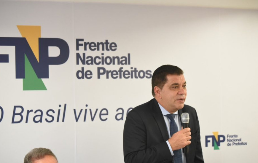 Amastha responde a "fake news" nas redes