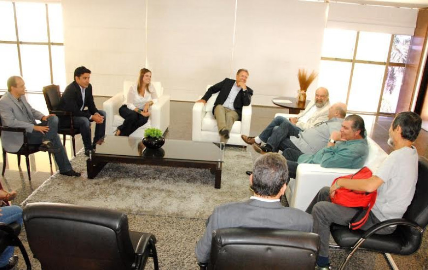 Miranda recebe executiva nacional do PV