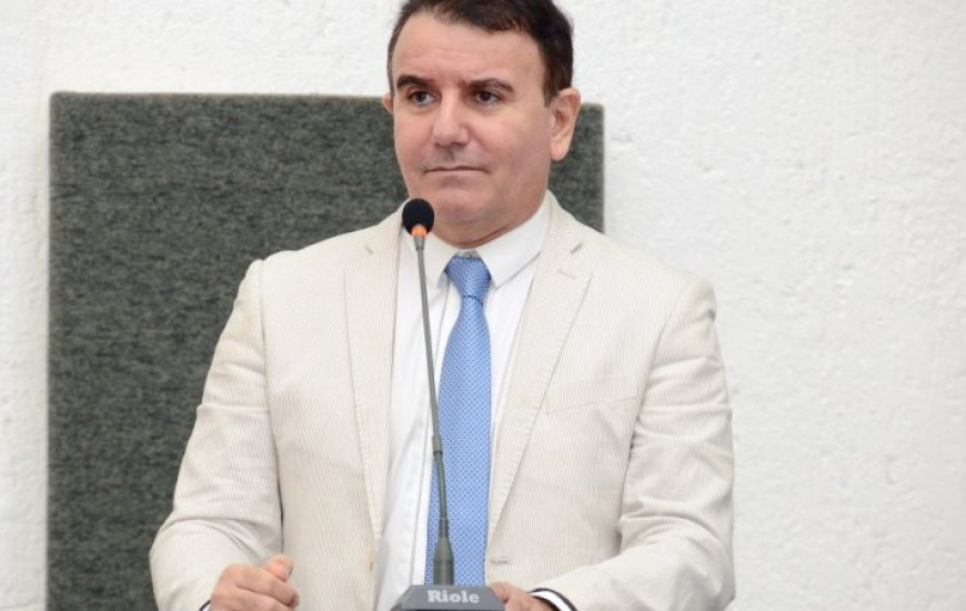 Eduardo anuncia ida ao Democratas