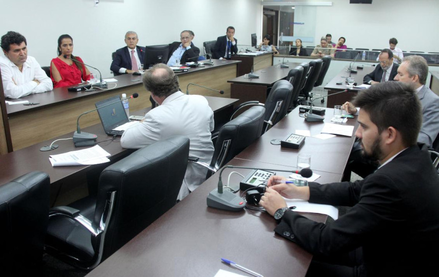Deputados definem realização de audiências regionais