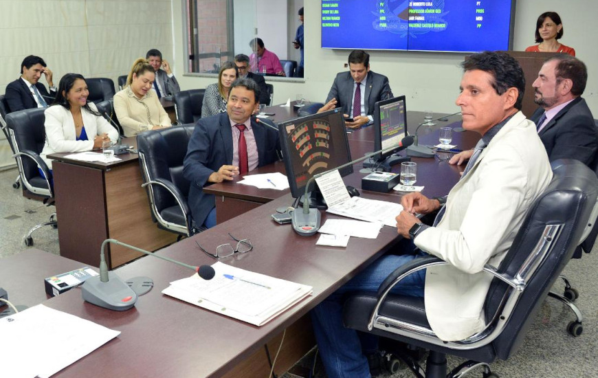 Votação foi na manhã desta quinta, 27.