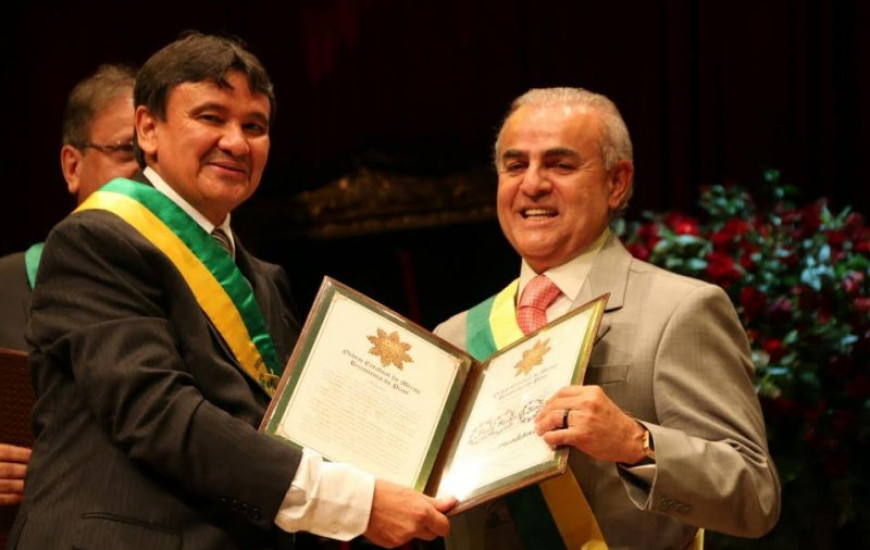 Deputado é homenageado