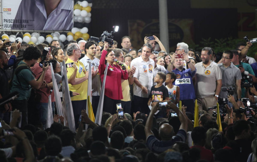 Kátia Abreu discursou por alguns minutos