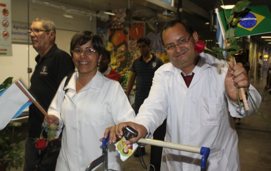 Médicos cubanos chegando ao Brasil