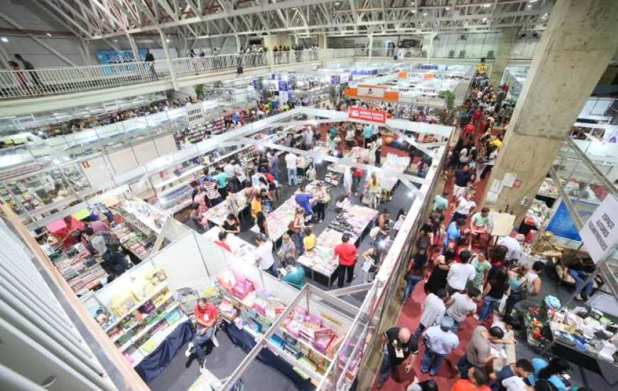Mestre em Educação defende realização do Salão/Feira do Livro