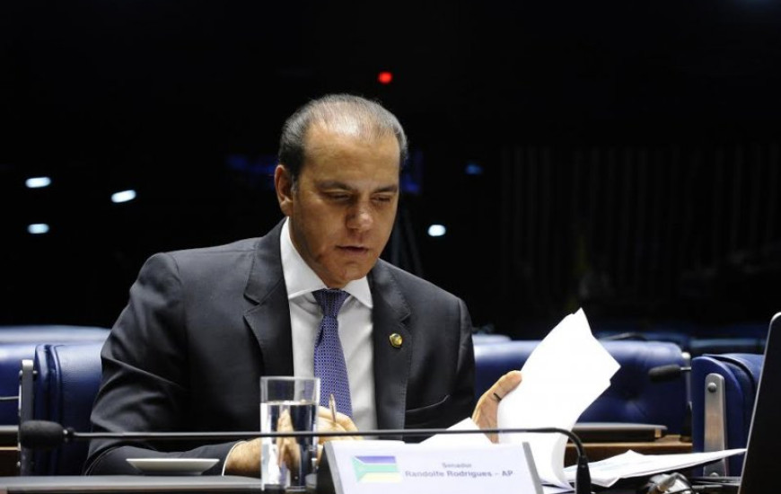 Senador Ataídes Oliveira