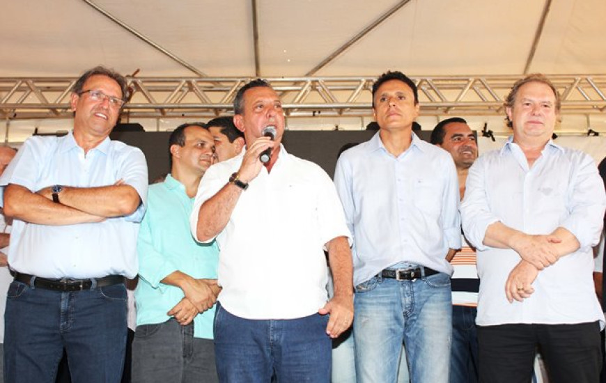 Toinho participa de solenidade em Porto Nacional