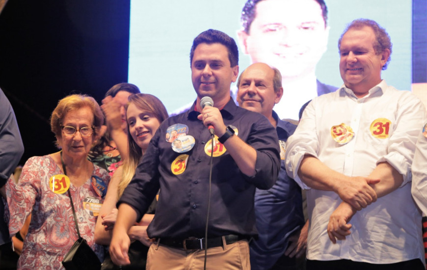 Candidato falou com população de Araguaína durante comício realizado nesta 5ª