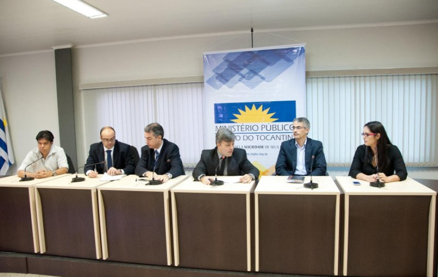 Membros do Gecep e MPE