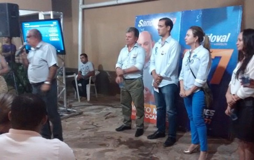 Cassoli em reunião com coligação de Sandoval