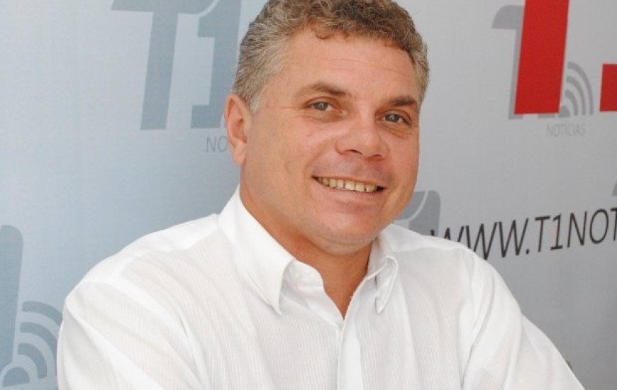 Professor Adail (PSDC)