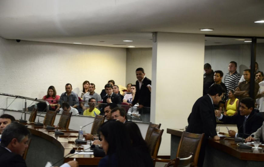 Decretos do Governo continuam repercutindo na AL