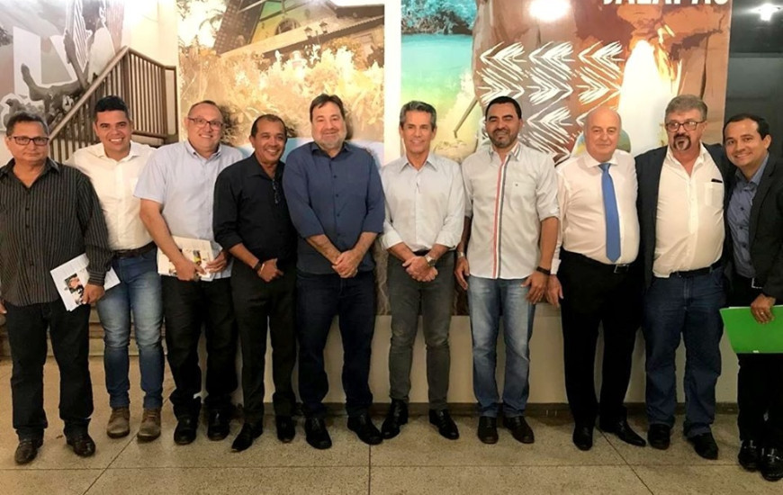 Encontro entre empresário goiano e representantes do Estado 