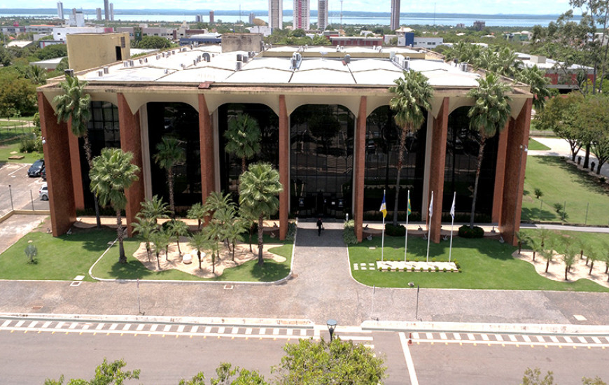 Decreto do TJ limita empenho e movimentações financeiras