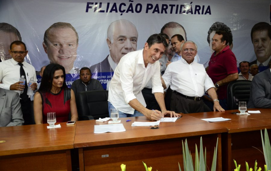 Ex-prefeito se filiou ao Partido da República