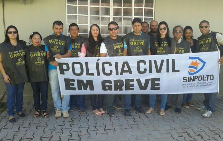 Greve continua em algumas delegacias