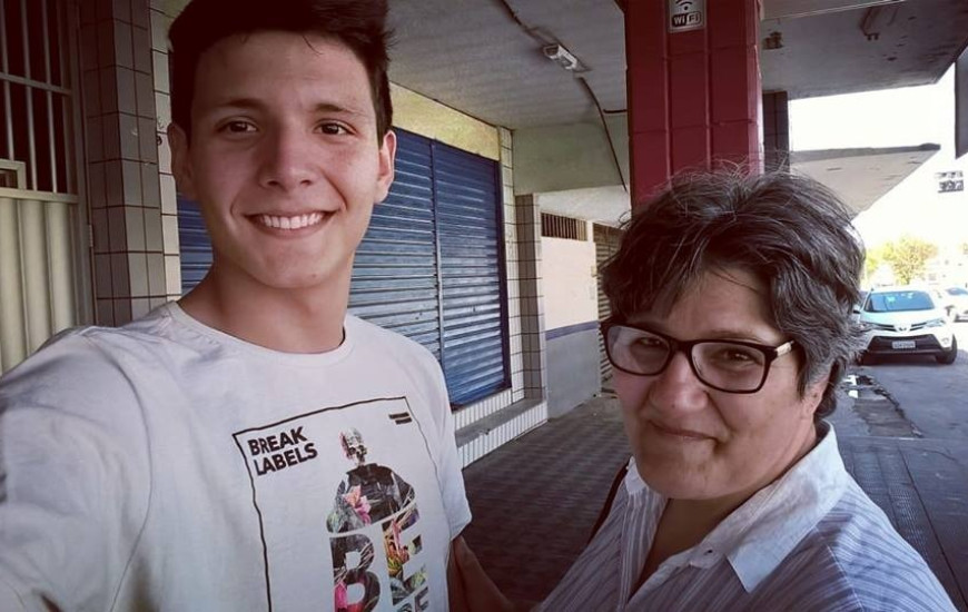 Dona Sandra e o filho Dae Sung