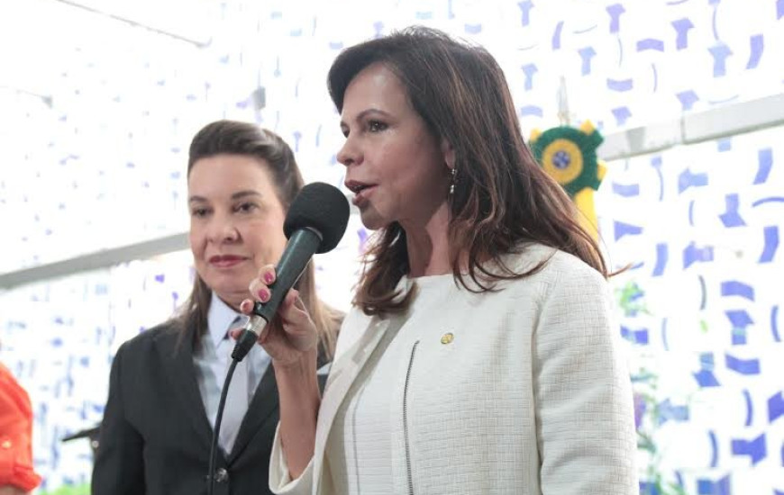 Dorinha votou a favor da PEC