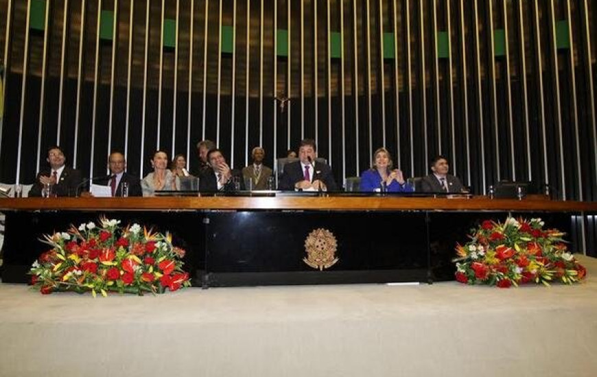 Sessão solene acontece esta manhã