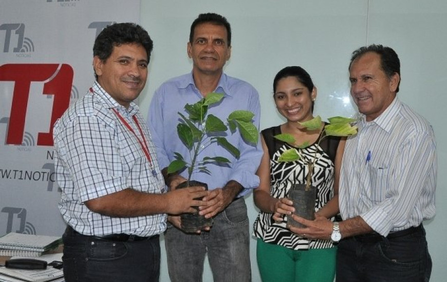 Amigos do Bem em visita ao T1 Notícias