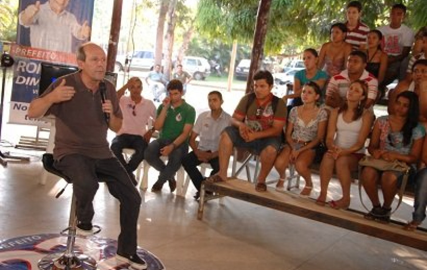 Conversando com jovens