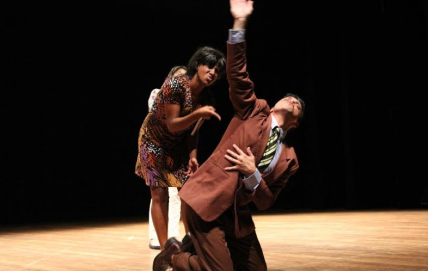 Humoristas se apresentam na Capital