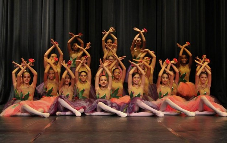 Espetáculo Palmas para a Dança