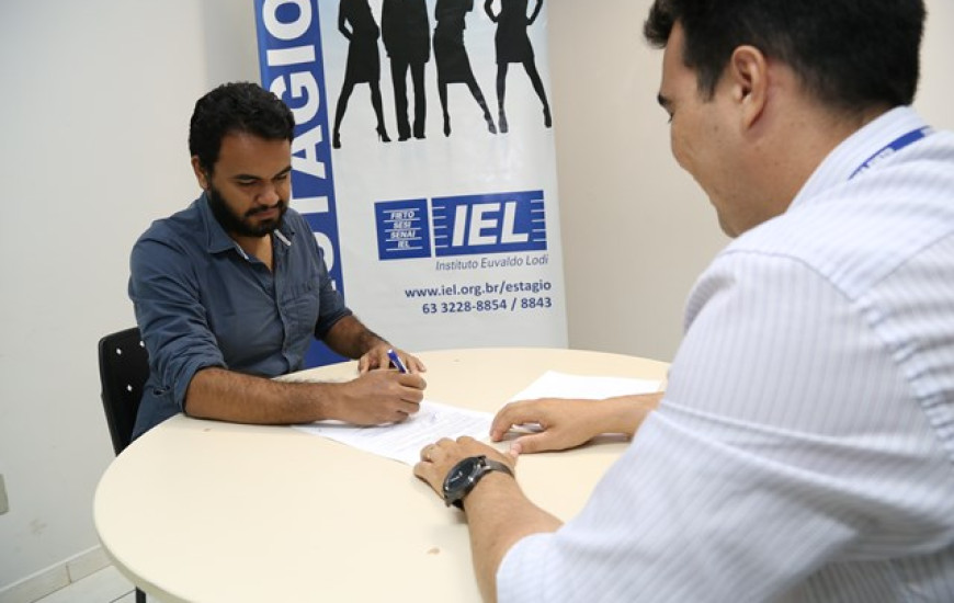 IEL oferta vagas de estágio