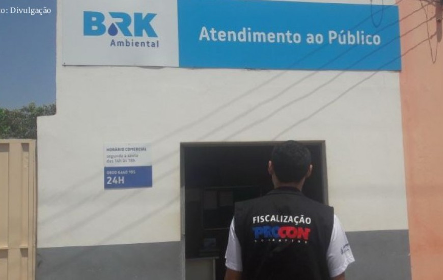 Tarifa de água é alvo de questionamentos