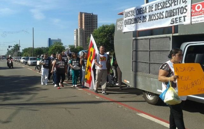 Servidores cobram melhores condições de trabalho