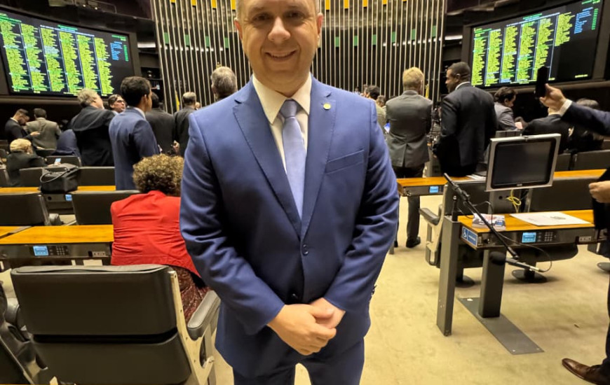 Tiago durante a aprovação da isenção na 4ª feira na Câmara