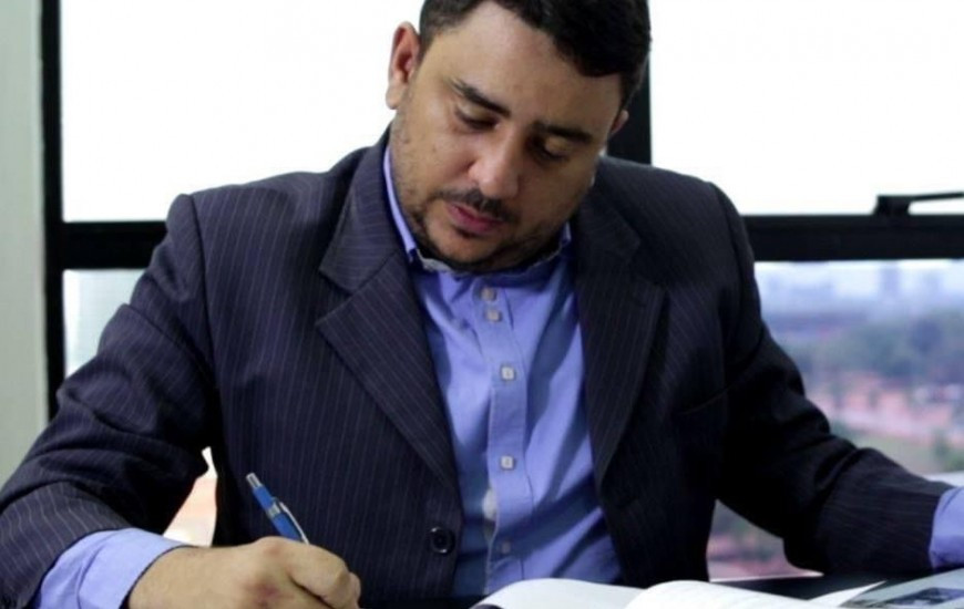 Edy César é advogado, professor e mestre em Gestão Pública.