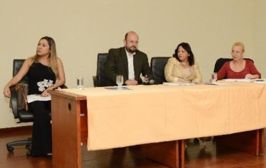 Deputada participa de audiência sobre a saúde