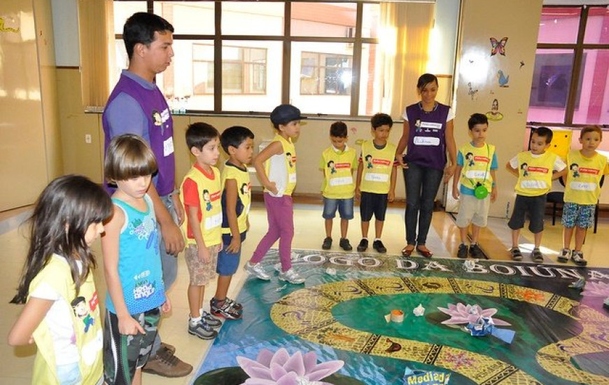 Brincadeiras para animar as férias da garotada